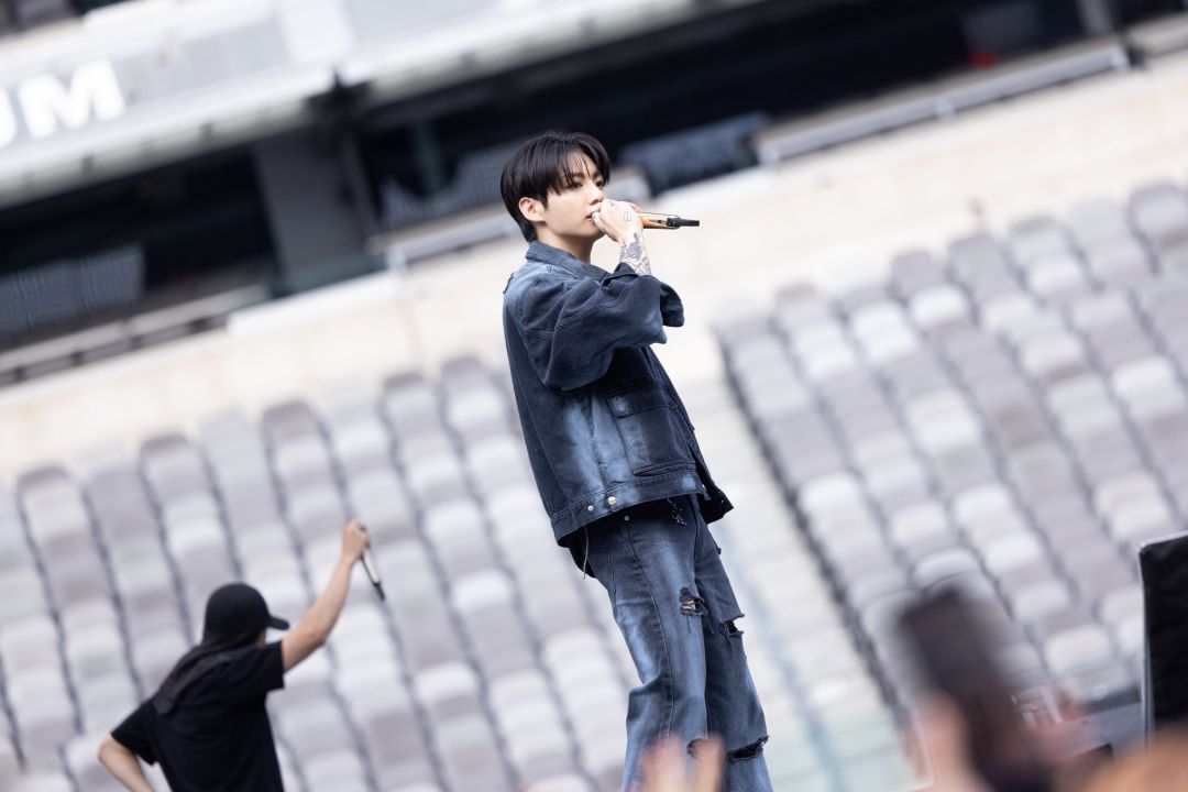 Η Calvin Klein έντυσε τον Global Ambassador JUNG KOOK για την περιοδεία BTS WORLD TOUR ‘ARIRANG’ στο East Rutherford, στο New Jersey